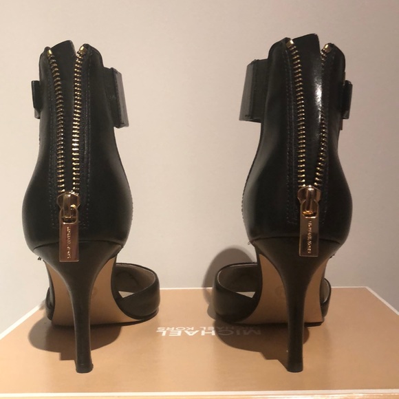 Michael Kors heels - Picture 4 of 4